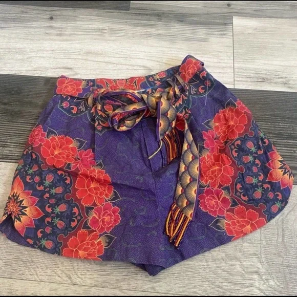 Farm Rio Floral Printed Shorts - Picture 4 of 7